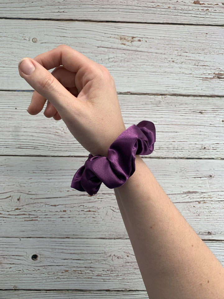 Nafisa Scrunchie