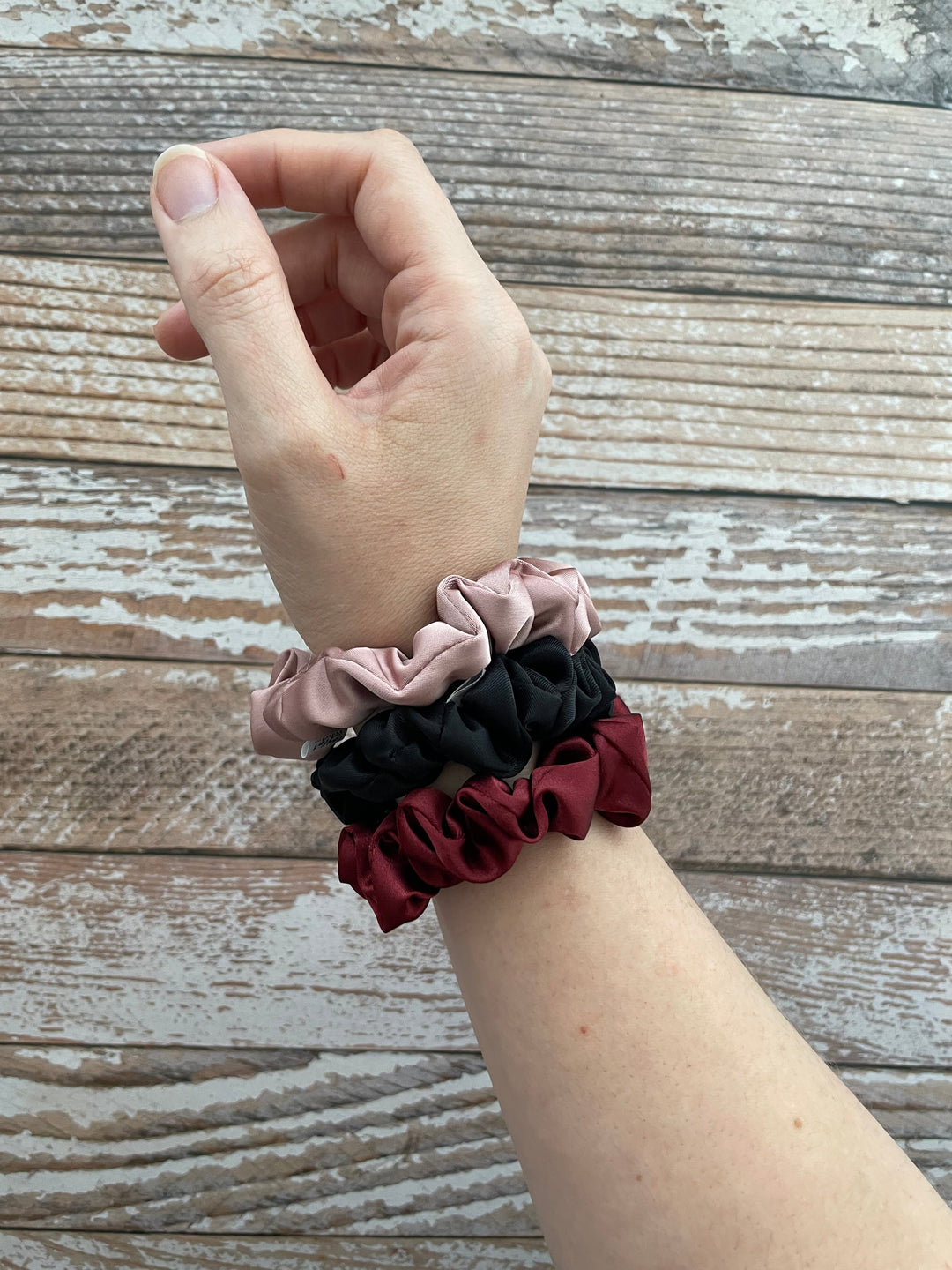 Ebony Skinny Scrunchie